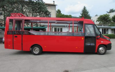 Autobus Open Top Iveco Daily 70C18